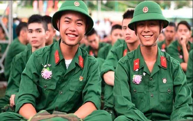 Ý nghĩa giấc mơ thấy đi bộ đội